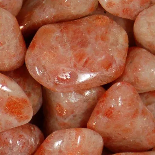 Polished sunstone displaying aventurescent glow